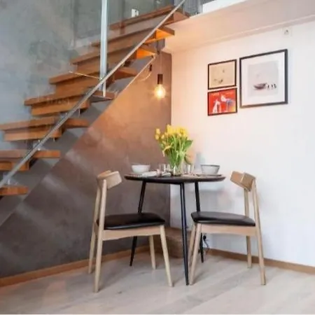 Downtown Elegance Daire